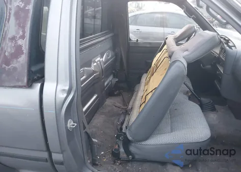 1994 Toyota Pickup 1/2 Ton Short Whlbase Stb из США, поврежденный, VIN 4TARN81A3RZ190993